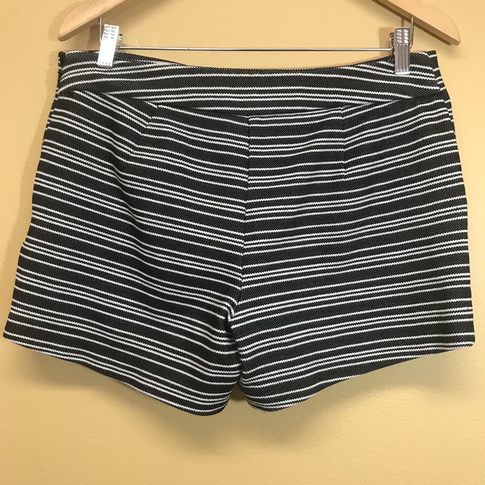 KENAR Stripped Shorts. - Picture 2 of 3